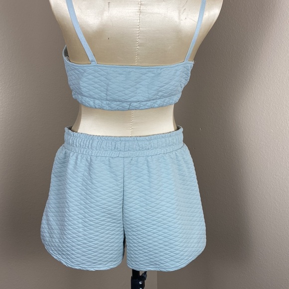 No Boundaries 2-Piece Quilted Short Set - Picture 5 of 7